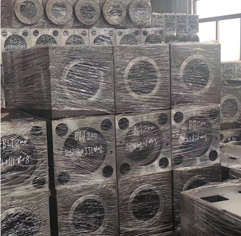 DQ Machinery Manufacturing High Quality Hydraulic Rock Breaker Parts Back Head For Hb10g Hb15g Hb20g Hb30g Hb40g Hb50g
